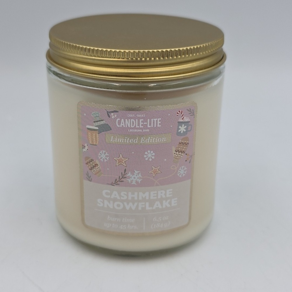 Candle-Lite Limited Edition Cashmere Snowflake Scent 6.5 oz Unused New